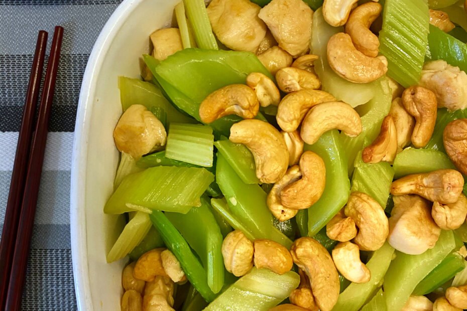 Chicken Stir-Fry With Celery and Cashews Recipe (1)