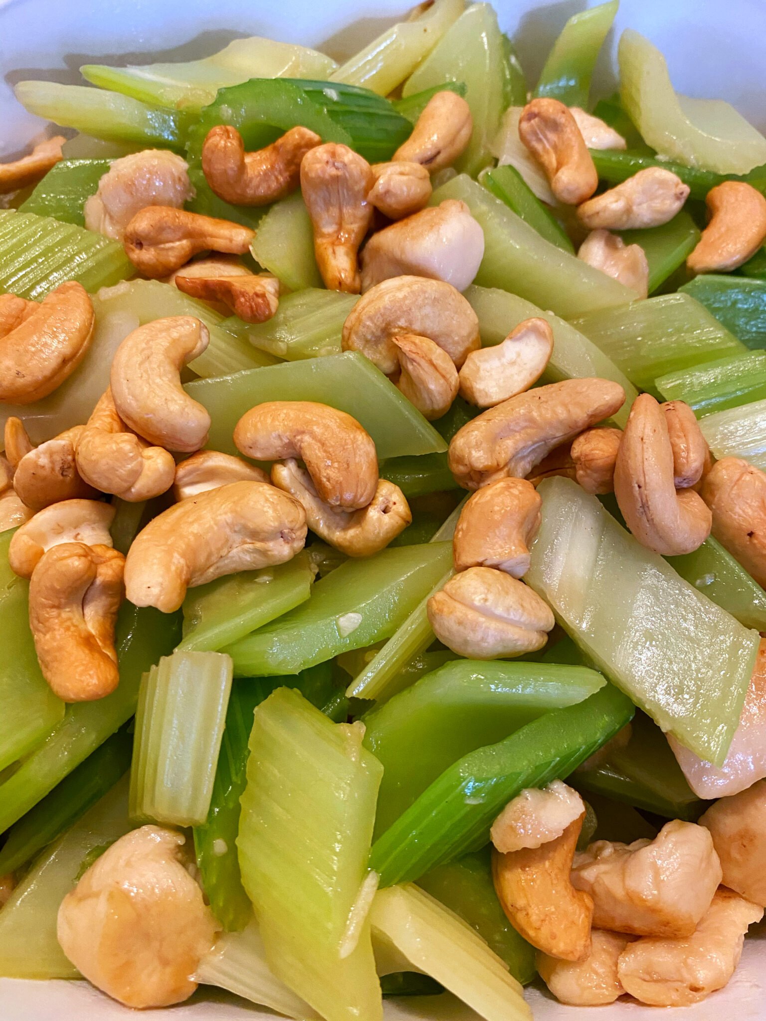Chicken StirFry With Celery and Cashews Recipe (腰果西芹炒雞丁) Cooking With
